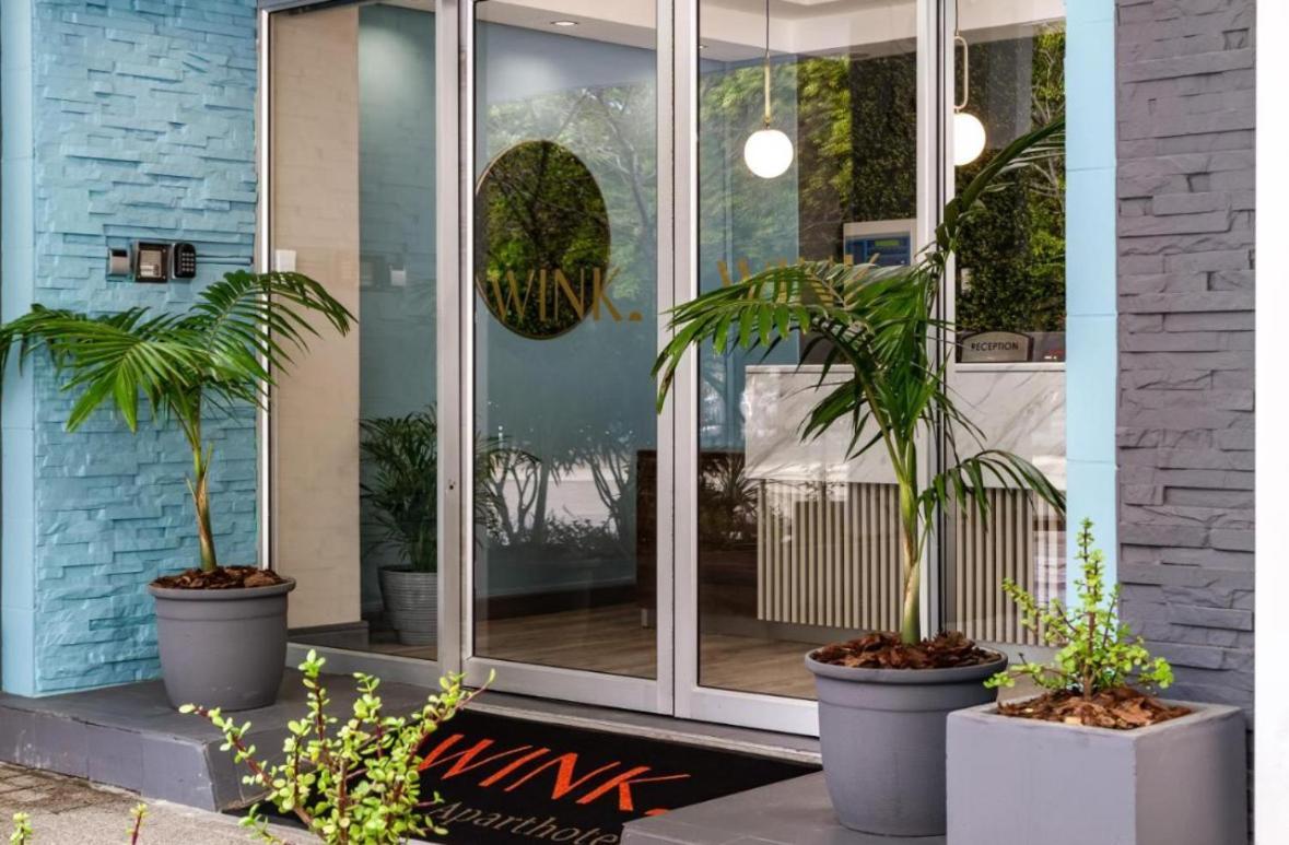 Wink Hotel- Next To Cticc & Best Tourist Location Kaapstad Buitenkant foto