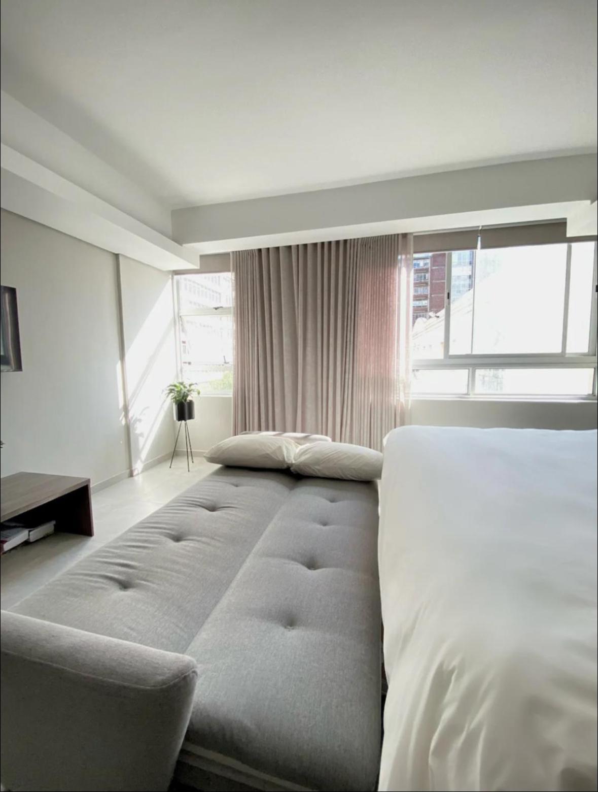 Wink Hotel- Next To Cticc & Best Tourist Location Kaapstad Buitenkant foto