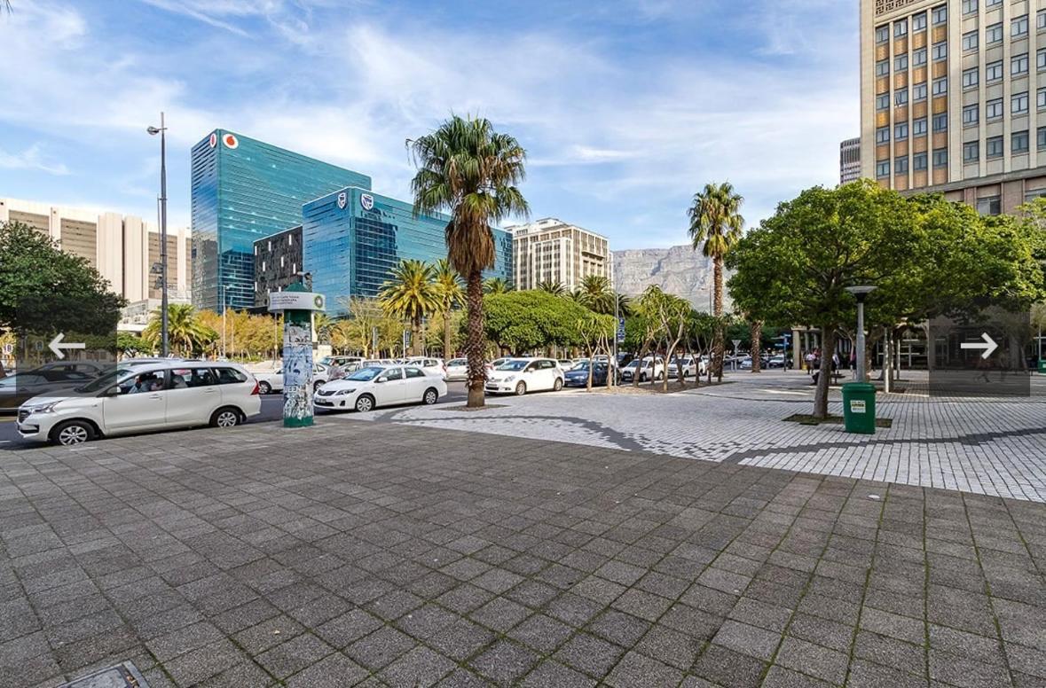 Wink Hotel- Next To Cticc & Best Tourist Location Kaapstad Buitenkant foto